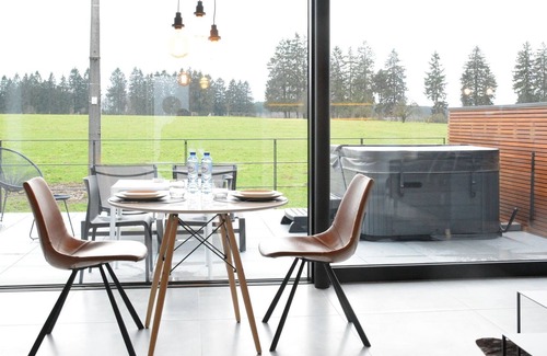 Hockai House | Snug Holiday Home in Sart-lez-Spa with bubble bath