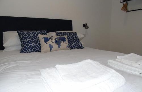 Helensburgh Apartment | Snug - Sealladh Mara Apartment