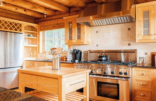 Meadows Of Dan Cabin | Soak in the hot tub @ Stonewood Manor - Where Luxury and Cozy Meet.
