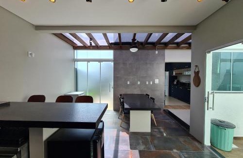 Mariscal House | Sobrado Praia do Mariscal com 3 dormitórios