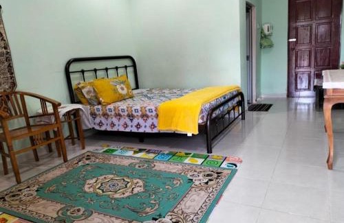 Batu Rakit House | Sofea Homestay