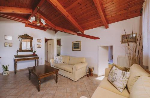 Armenoi Apartment | Sofita