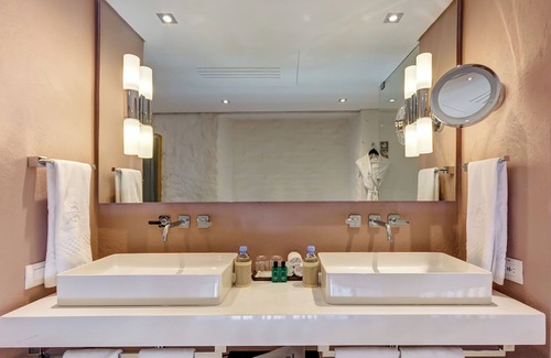 Cartagena Walled City Resort | Sofitel Legend Santa Clara Cartagena