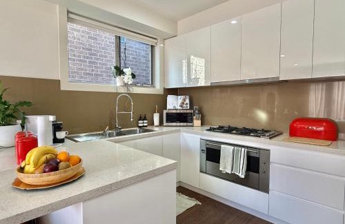 Camberwell House | Soft Modern Glamour in the Heart of Camberwell