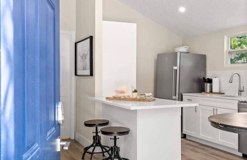 Courier City - Oscawana House | SoHo Suite by Brightwild | Steps to SoHo!