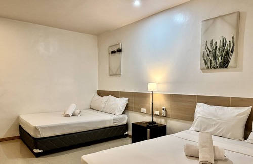 Talibon Hotel | Soi Suites