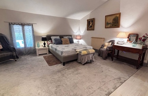 Romenay Bed & Breakfast | Sojani Guest House
