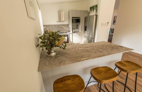 North Arm Cove House | Sojourn at the Cove: Nature escape opposite Heros Beach. Gym, billiards & SUPs