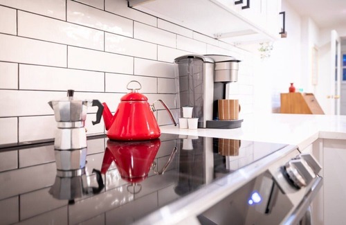 Dupont Circle Condo | Sojourn DuPont Circle Apt: Modern Meets Historic