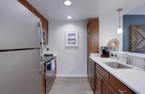 Ballston Apartment | Sojourn | VA Square | 1 BR
