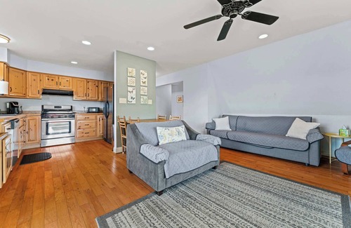 Etlan House | Sojourners Rest: Old Rag Views, Hot Tub, Fire Pit
