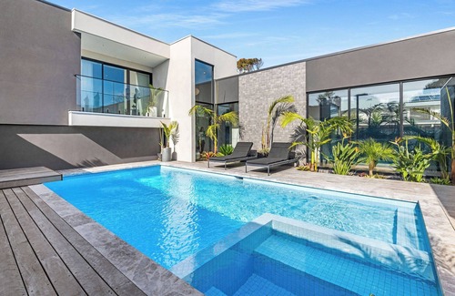 Blairgowrie House | Solace by the Bay: 5 BR, 3 BA in Blairgowrie, Sleeps 10