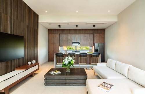 Juba Sound Villa | Solara in Turtle Tail by Personal Villas - Luxury and Relaxation