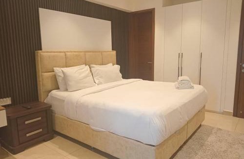 North Ridge Apartment | Solaris Apartments luxury by Cozy