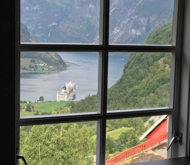Geiranger Ski Chalet | Solbakken Cabins