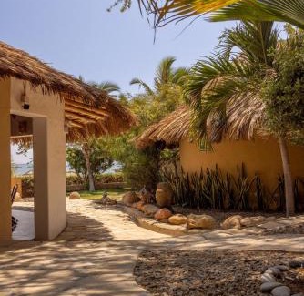 Punta Veleros Hotel | Soleil Bungalows