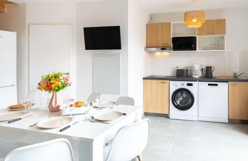 Mimizan-Plage Apartment | soleil couchant I03 by Interhome