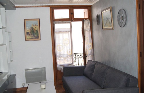 Le Boulou Apartment | Soleil et Cure Apartment in town house located on the 1st floor