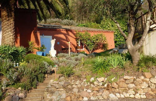 Les Adrets-de-l'Esterel Apartment | Soleil Rouge. Studio Lavande. The calm and tranquility of the Esterel. 3 *