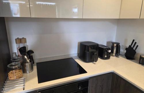 Solihull Apartment | Solihull 10 mins to NEC and Airport Free Parking