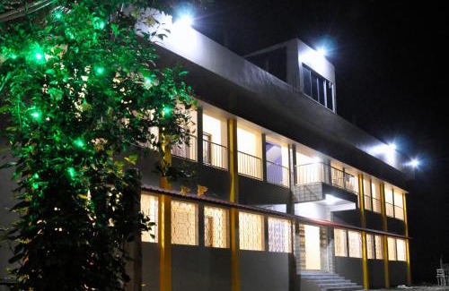 Pakhiralay Hotel | Solitary Nook