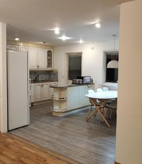 Sollentuna Villa | Sollenatuna cozy & spacial apartment