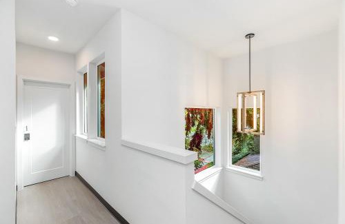 North Queen Anne House | Solo's Smuggler Suite