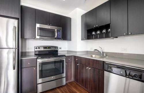 Downtown San Francisco Apartment | SoMa 2BR w Gym Roofdeck nr Pinterest SFO-332