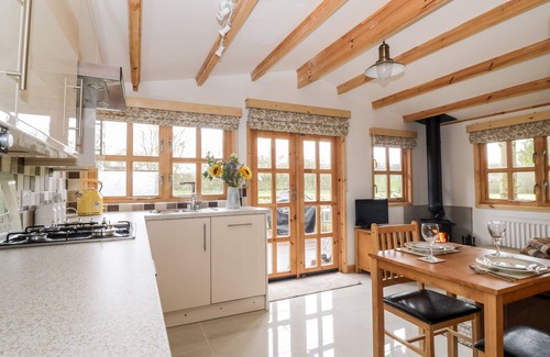 Diss Cottage | SOMEPLACE ELSE, romantic, with a garden in Diss