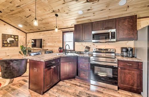 Sloans Valley Cabin | Somerset Cabin, Close to Lake Access!