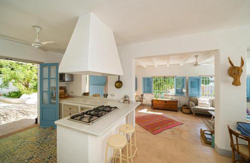 Aduanas Villa | SON DE MAR - Managed by Almarina