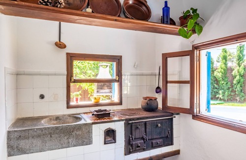 Son Moll House | Son Moll for 6 with swimming pool in Cala Ratjada, 100 m from the beach