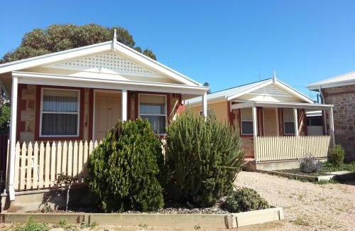 Wallaroo Hotel | Sonbern Lodge Motel