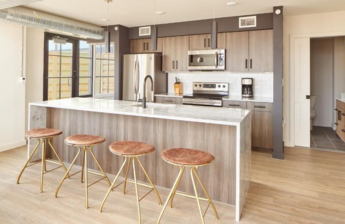 Logan Square Apartment | Sonder The Tidewater