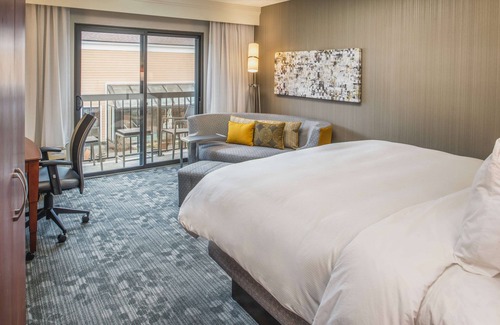 Bridle Trails Hotel | Sonesta Select Seattle Bellevue Redmond