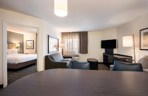 Memorial Hotel | Sonesta Simply Suites Houston CityCentre I-10 West