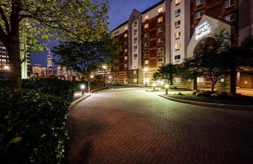 Exchange Place North Hotel | Sonesta Simply Suites Jersey City