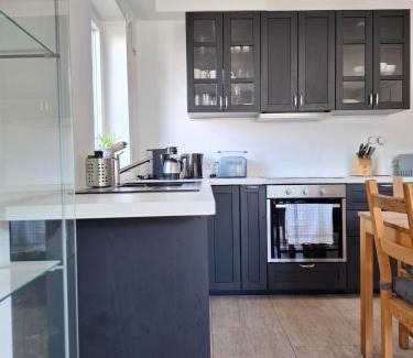 Leinsweiler Apartment | Sonnenberg im Haus Auszeit 2 BR Fahrradgarage Parken