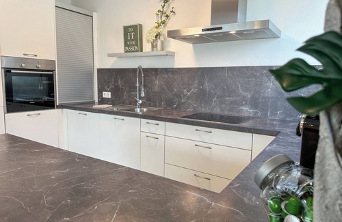 Seekirchen am Wallersee Apartment | "SONNENGRÜN" - Premium Apartments Seekirchen, 3-room apartment with balcony