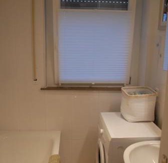 Eriskirch Apartment | Sonnige 4 Zimmer Ferienwohnung nähe See bis zu 6 Personen