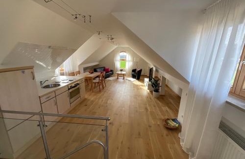 Hilzhofen Apartment | Sonniges Jura Loft im Golf Paradies Hilzhofen