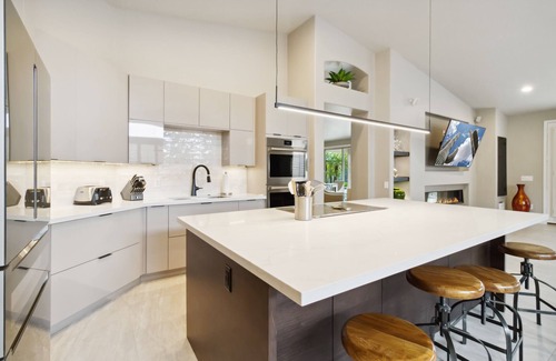 North Scottsdale House | Sonoran Desert Retreat Modern 4 BR Home/PVT Pool/Jacuzzi/Scottsdale