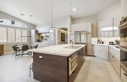 North Scottsdale House | Sonoran Desert Retreat Modern 4 BR Home/PVT Pool/Jacuzzi/Scottsdale