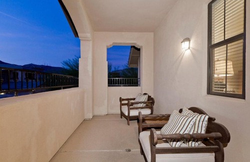 Foothills House | Sonoran Sunset Condo 3 BR by Casago