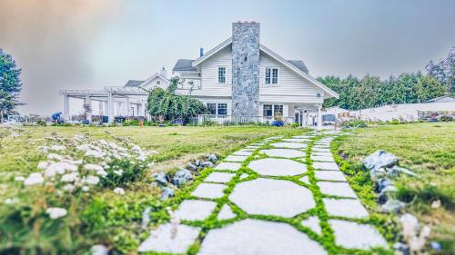 Sooke Hotel | Sooke Harbour House