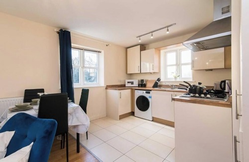 Derby Apartment | Soothing 2-bedroom Corporate apartment in Derby