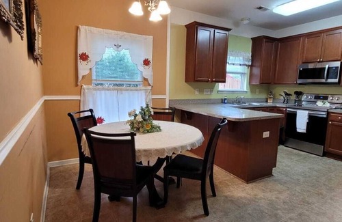 Charlotte House | Soothing 4-bedroom house in charming Charlotte