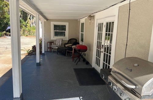 Sanford House | Soothing 4-bedroom house with AC in charming Sanford