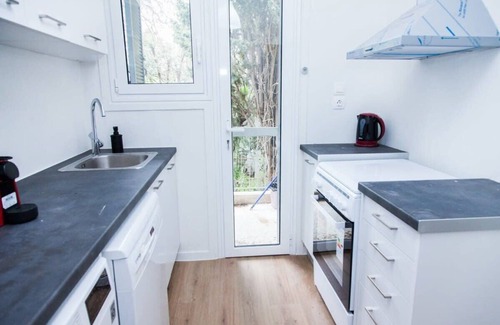 Kifisia Apartment | Sophisticated Apt in Charming Kifisia