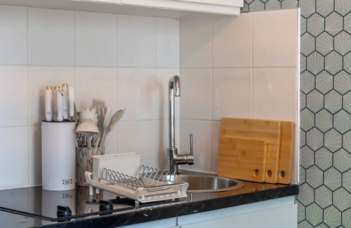 Barbican Apartment | Sophisticated Studio Space in Prime Spot!